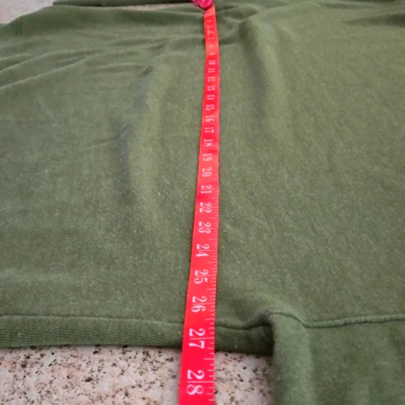 Time & Tru Olive Soft Sweatshirt Hi-Lo Hem Long Sleeve Women Size 22 - Picture 7 of 9